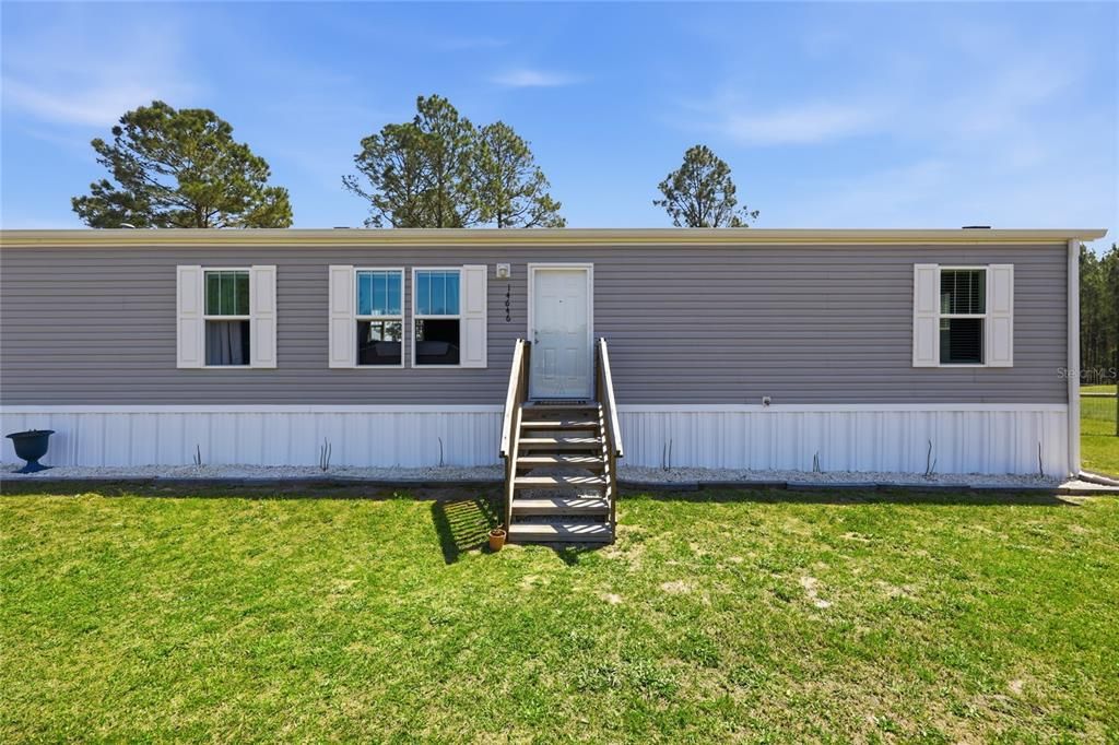 Active With Contract: $229,000 (3 beds, 2 baths, 1008 Square Feet)