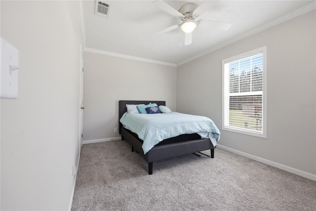 Active With Contract: $229,000 (3 beds, 2 baths, 1008 Square Feet)