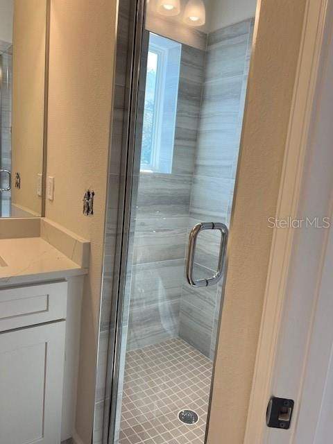 Activo con contrato: $2,800 (3 camas, 2 baños, 1731 Pies cuadrados)