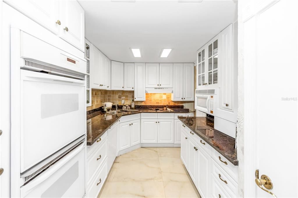 En Venta: $1,399,000 (7 camas, 4 baños, 6712 Pies cuadrados)