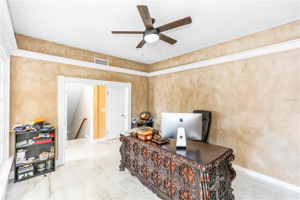 En Venta: $1,399,000 (7 camas, 4 baños, 6712 Pies cuadrados)