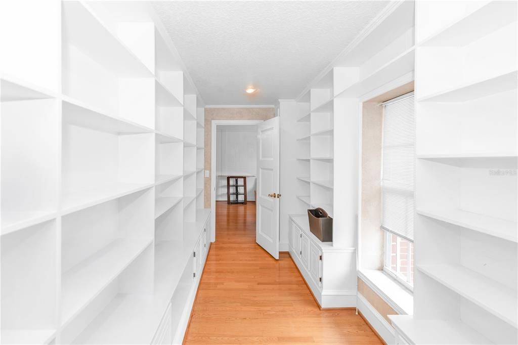 En Venta: $1,399,000 (7 camas, 4 baños, 6712 Pies cuadrados)