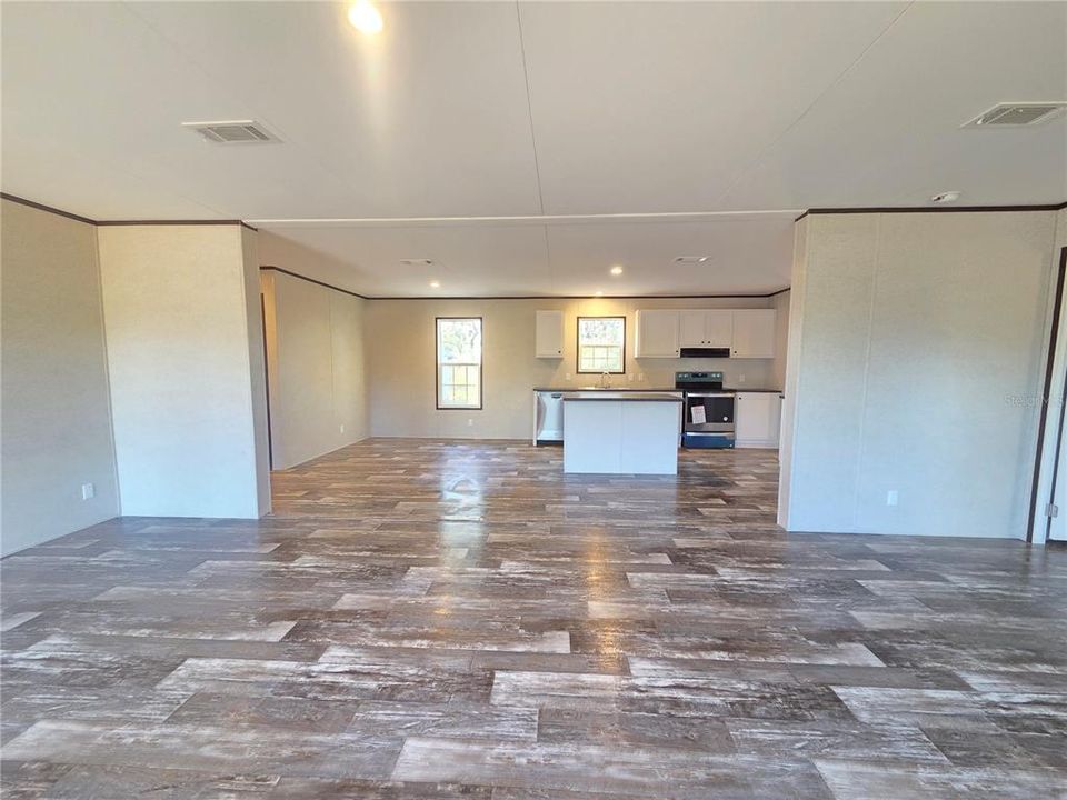 For Sale: $268,990 (3 beds, 2 baths, 1493 Square Feet)