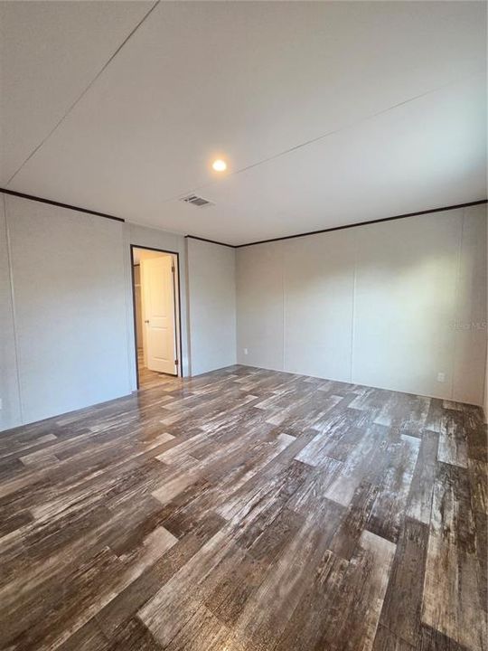 For Sale: $268,990 (3 beds, 2 baths, 1493 Square Feet)