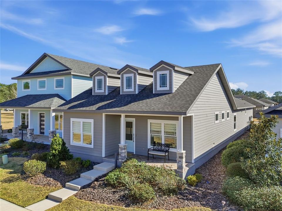 Active With Contract: $436,400 (3 beds, 2 baths, 1710 Square Feet)