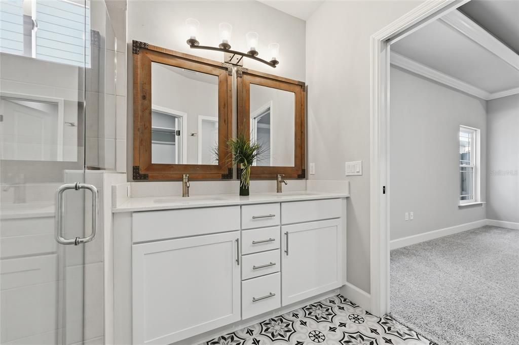 Active With Contract: $436,400 (3 beds, 2 baths, 1710 Square Feet)