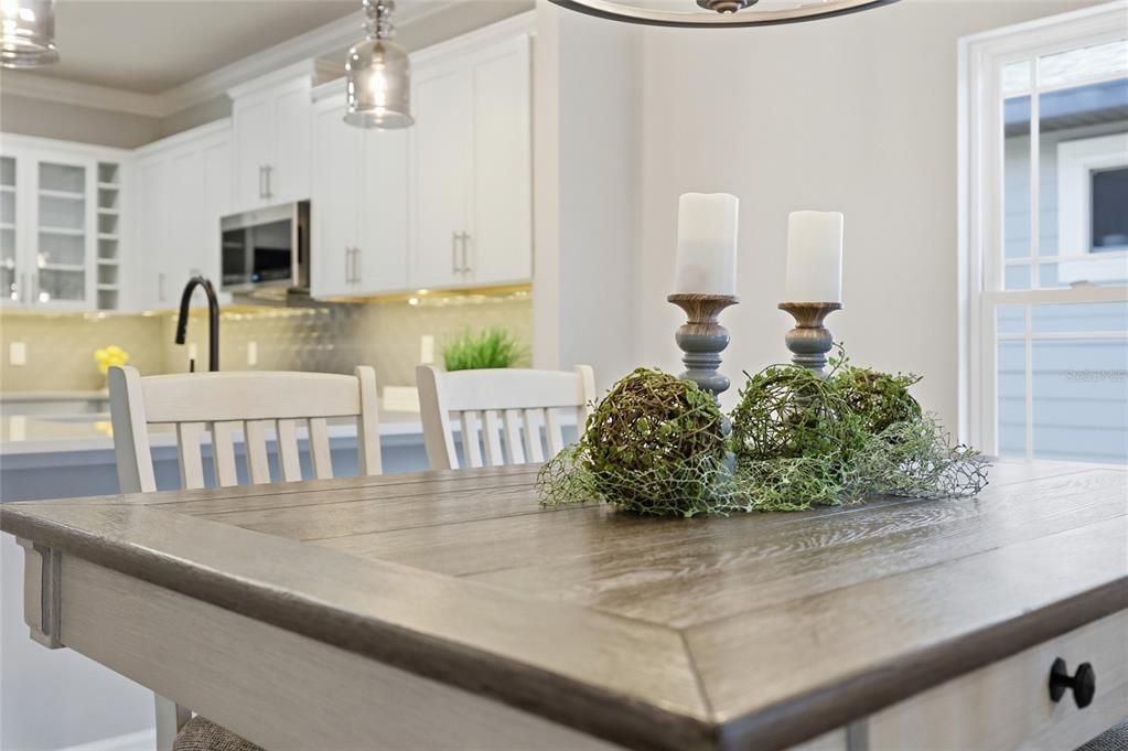 Active With Contract: $436,400 (3 beds, 2 baths, 1710 Square Feet)