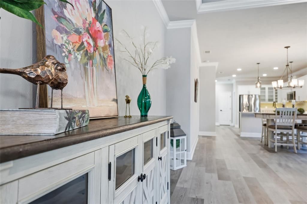 Active With Contract: $436,400 (3 beds, 2 baths, 1710 Square Feet)