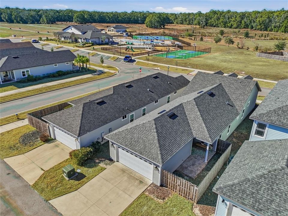 Active With Contract: $436,400 (3 beds, 2 baths, 1710 Square Feet)