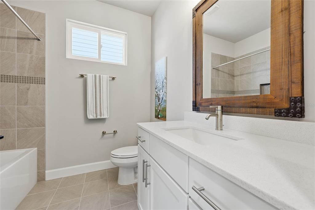 Active With Contract: $436,400 (3 beds, 2 baths, 1710 Square Feet)