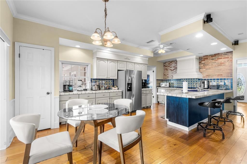 For Rent: $4,500 (4 beds, 3 baths, 3024 Square Feet)