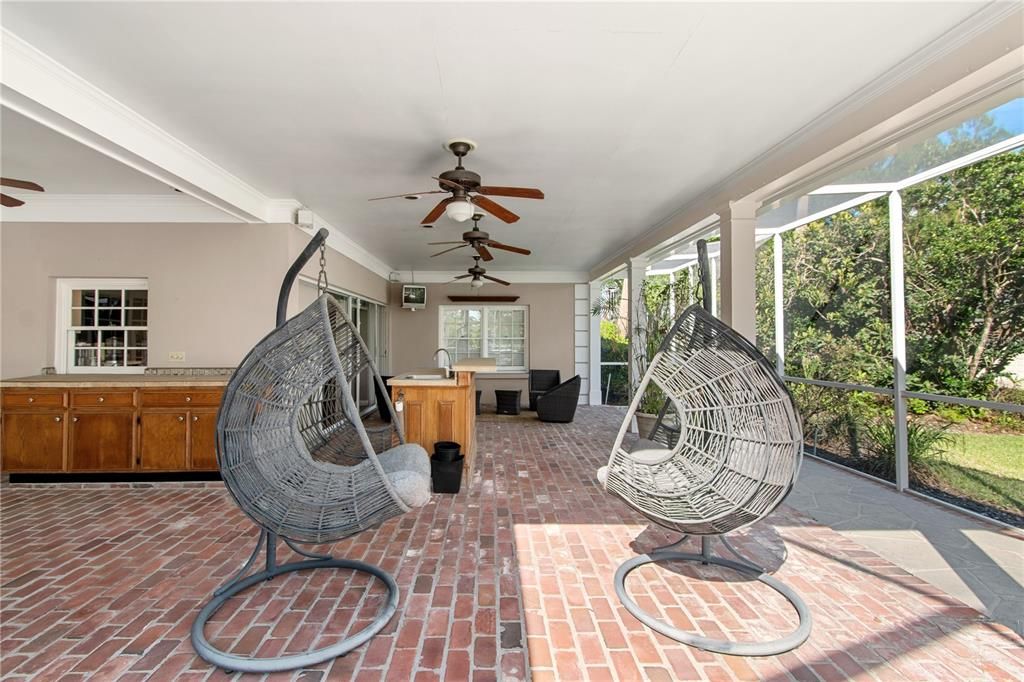 For Rent: $4,500 (4 beds, 3 baths, 3024 Square Feet)