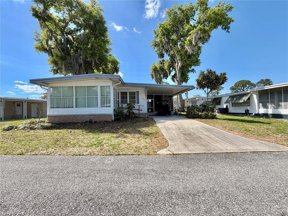 For Sale: $79,900 (2 beds, 2 baths, 1008 Square Feet)