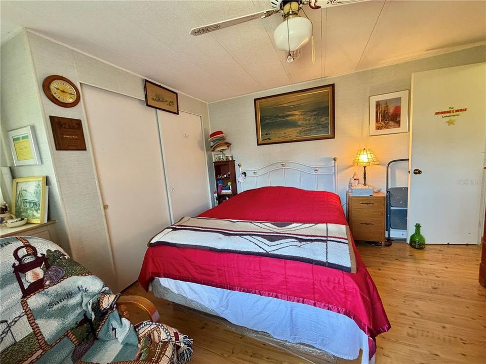 For Sale: $79,900 (2 beds, 2 baths, 1008 Square Feet)