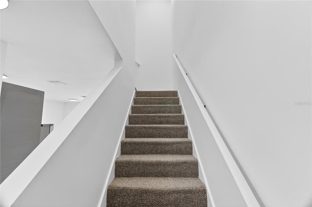 En Renta: $1,995 (3 camas, 3 baños, 1187 Pies cuadrados)