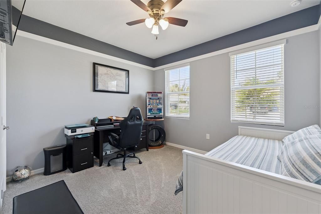 Activo con contrato: $399,900 (3 camas, 2 baños, 1722 Pies cuadrados)