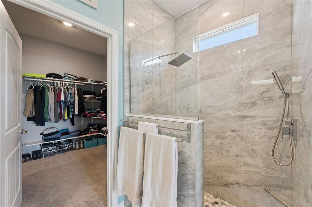 Activo con contrato: $399,900 (3 camas, 2 baños, 1722 Pies cuadrados)