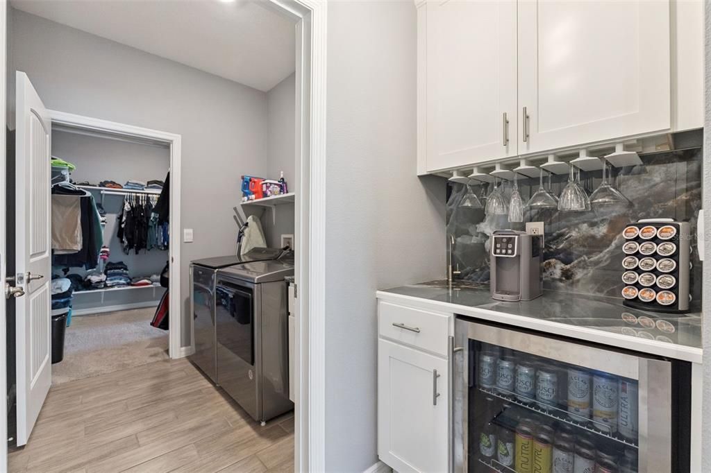 Activo con contrato: $399,900 (3 camas, 2 baños, 1722 Pies cuadrados)