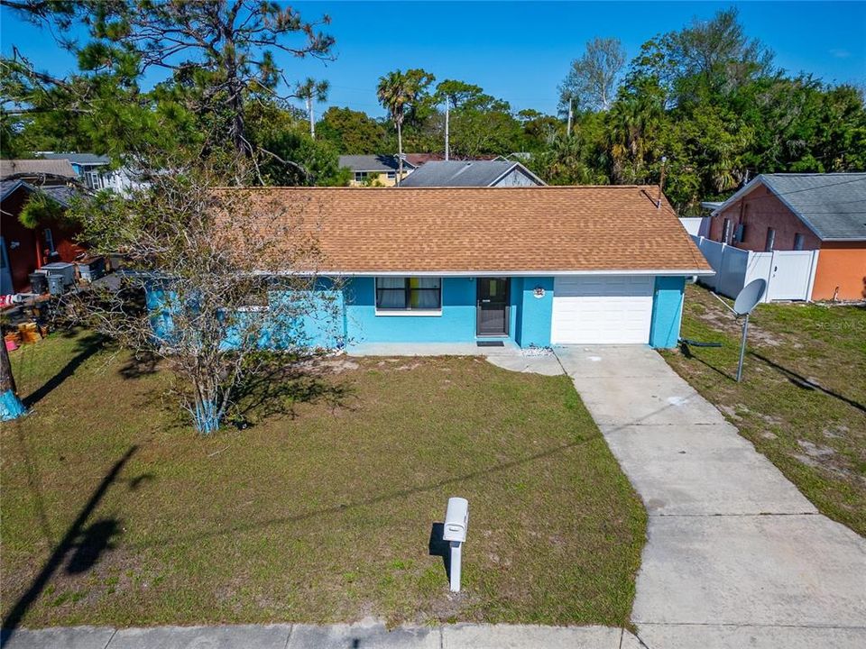 For Sale: $224,900 (2 beds, 2 baths, 1018 Square Feet)