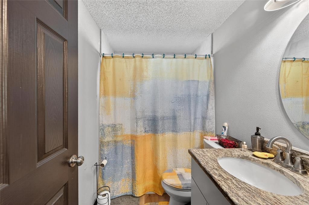 For Sale: $224,900 (2 beds, 2 baths, 1018 Square Feet)