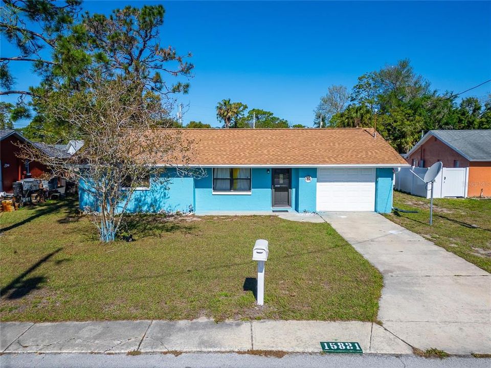 For Sale: $224,900 (2 beds, 2 baths, 1018 Square Feet)