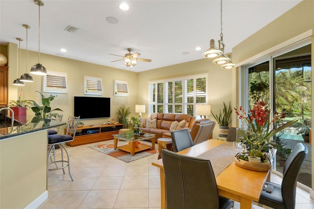 Active With Contract: $667,500 (4 beds, 3 baths, 2556 Square Feet)
