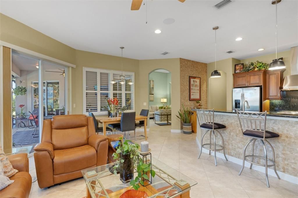 Active With Contract: $667,500 (4 beds, 3 baths, 2556 Square Feet)
