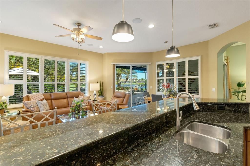 Active With Contract: $667,500 (4 beds, 3 baths, 2556 Square Feet)