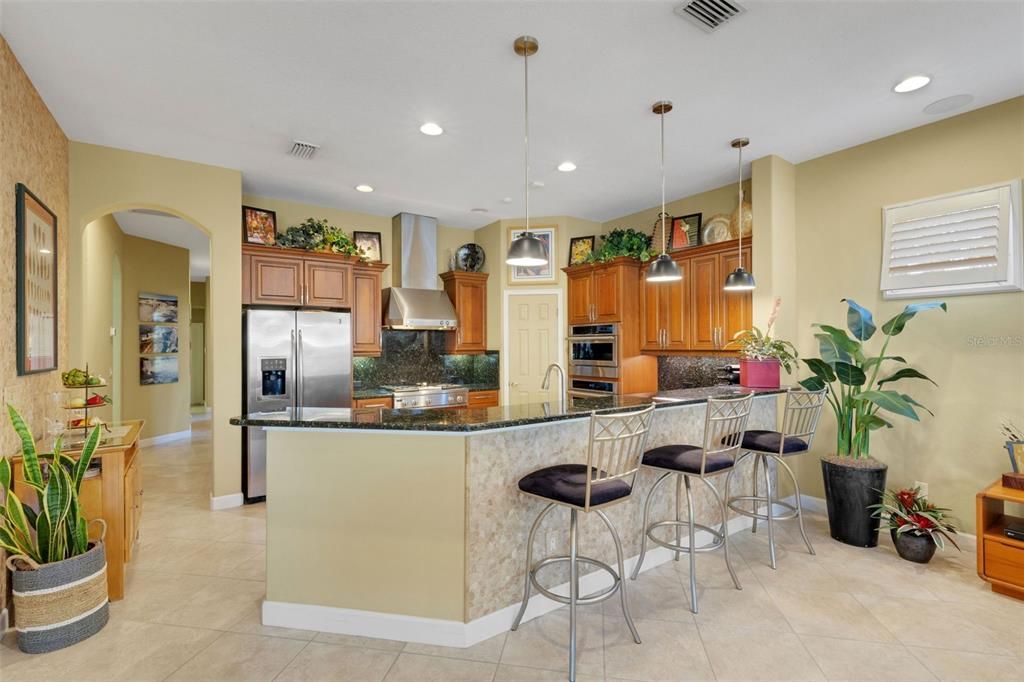 Active With Contract: $667,500 (4 beds, 3 baths, 2556 Square Feet)