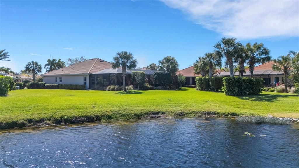 Active With Contract: $667,500 (4 beds, 3 baths, 2556 Square Feet)
