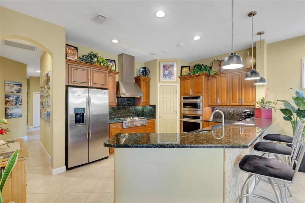 Active With Contract: $667,500 (4 beds, 3 baths, 2556 Square Feet)