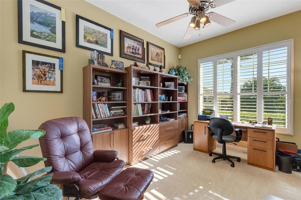 Active With Contract: $667,500 (4 beds, 3 baths, 2556 Square Feet)
