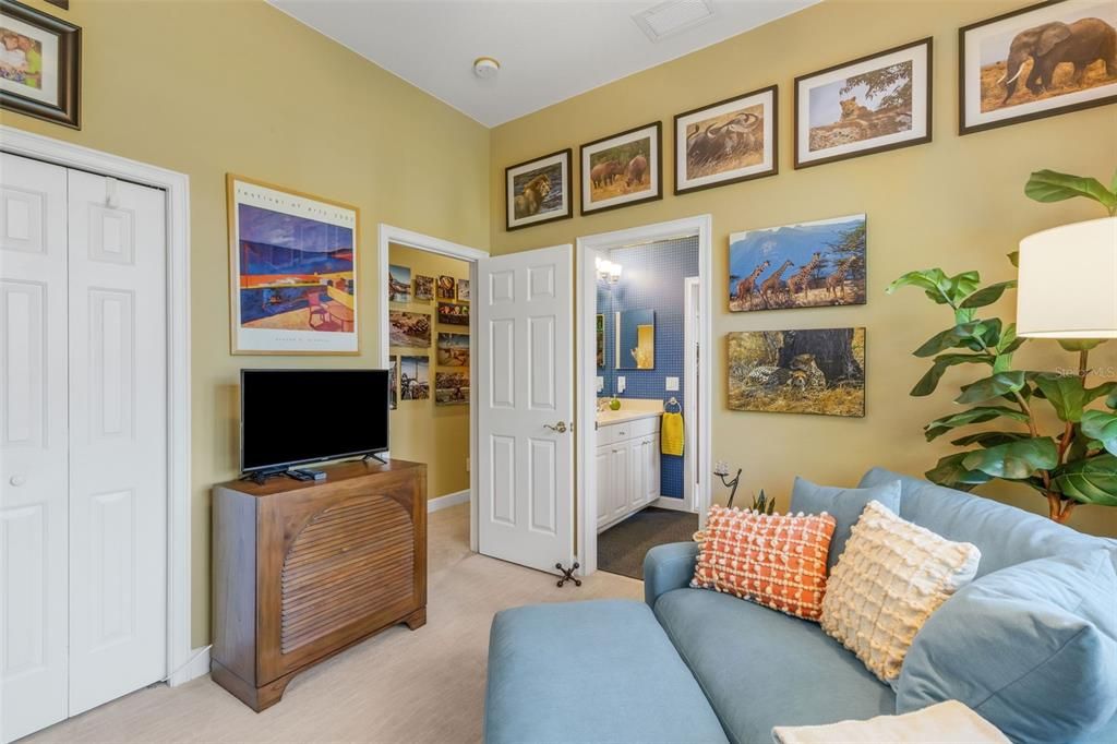 Active With Contract: $667,500 (4 beds, 3 baths, 2556 Square Feet)
