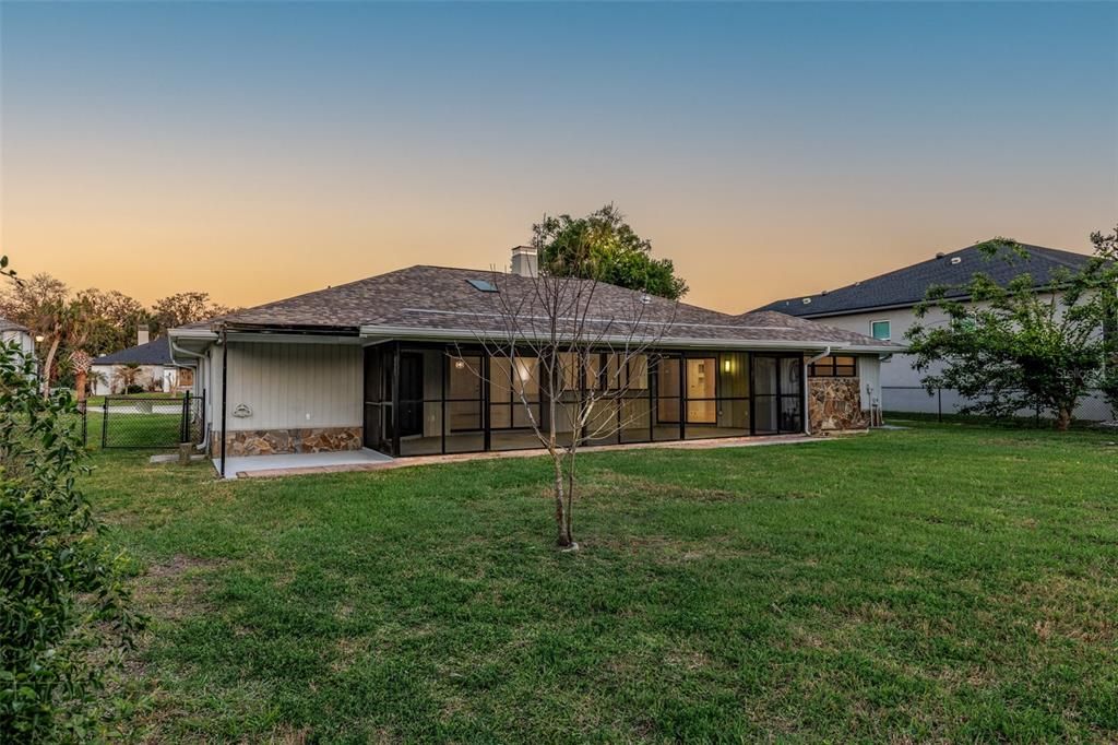 En Venta: $564,000 (3 camas, 2 baños, 2020 Pies cuadrados)