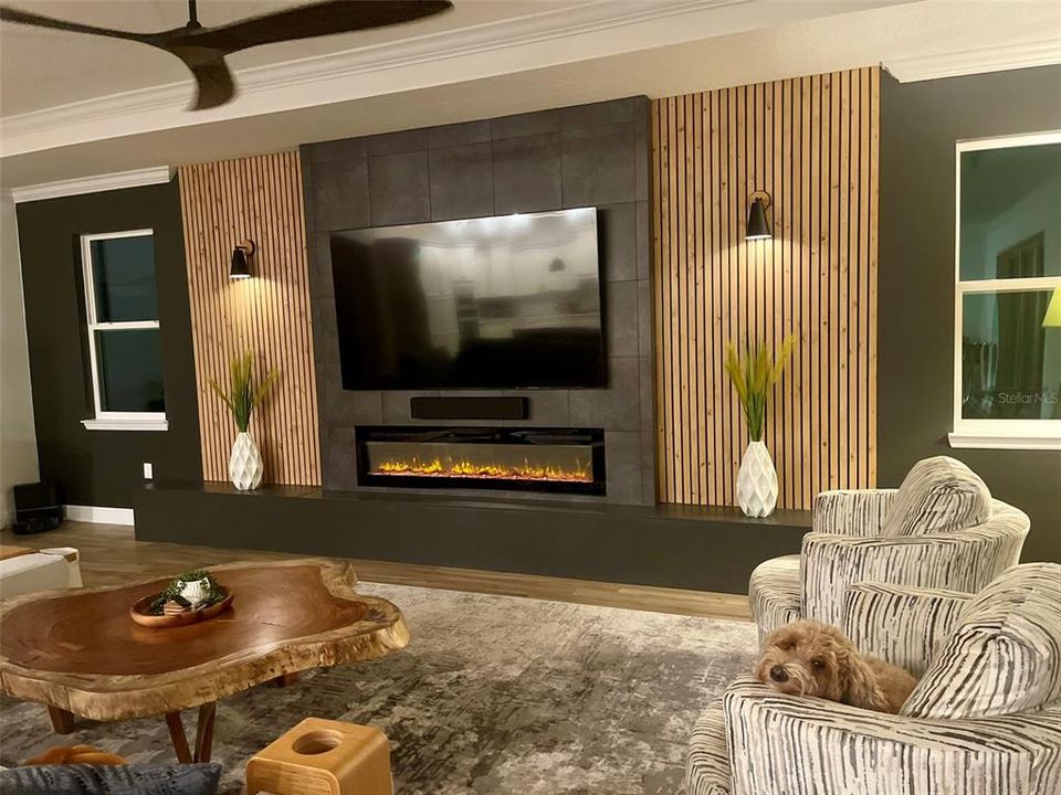 En Venta: $799,900 (3 camas, 3 baños, 2451 Pies cuadrados)