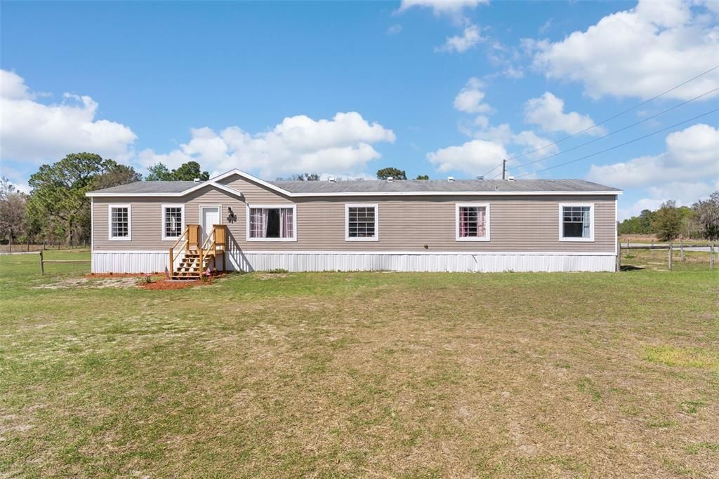 Active With Contract: $369,000 (4 beds, 2 baths, 2280 Square Feet)