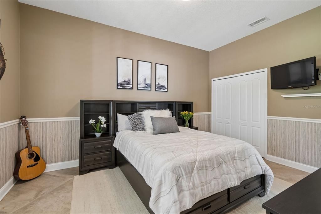 For Sale: $1,345,000 (4 beds, 4 baths, 3738 Square Feet)