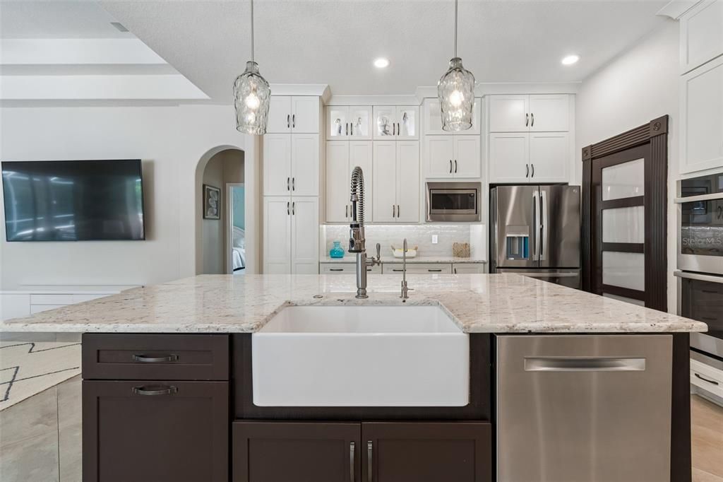 For Sale: $1,345,000 (4 beds, 4 baths, 3738 Square Feet)
