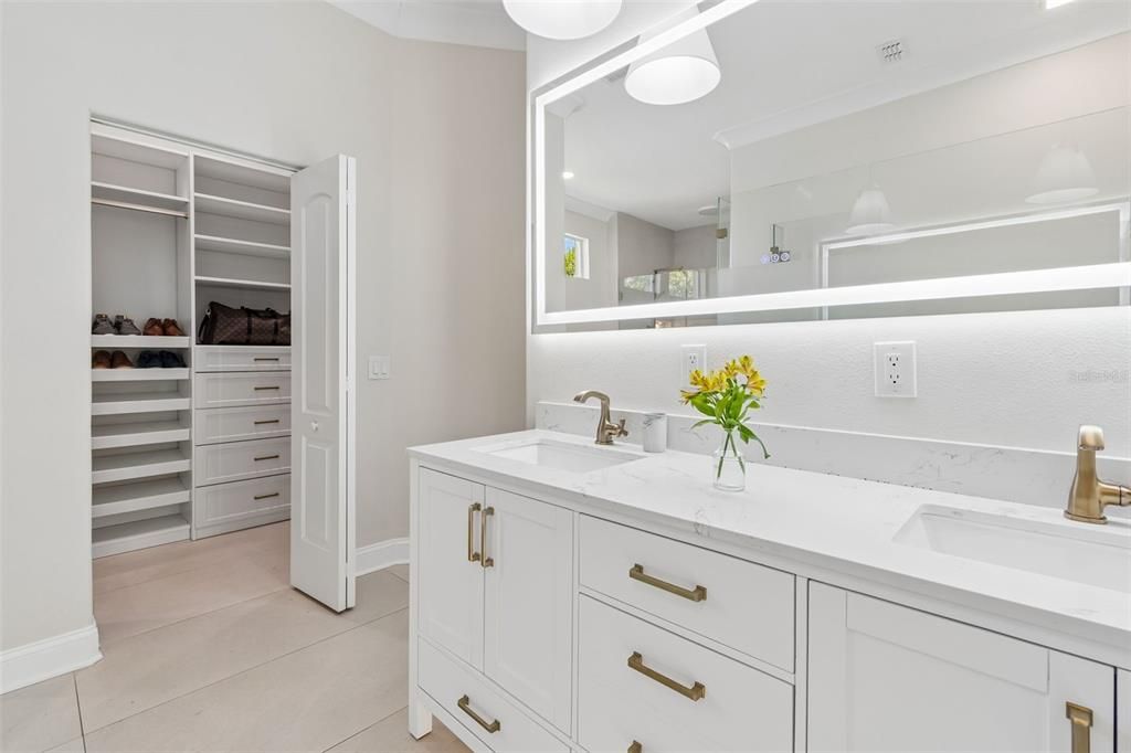 For Sale: $1,345,000 (4 beds, 4 baths, 3738 Square Feet)