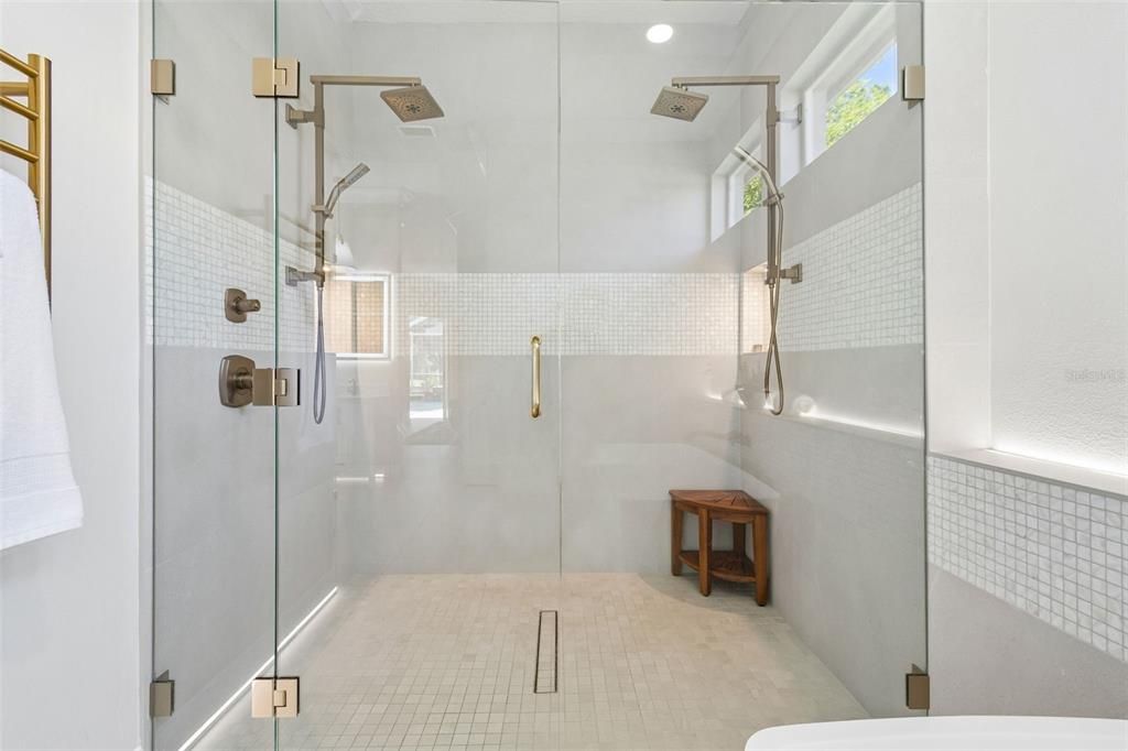 For Sale: $1,345,000 (4 beds, 4 baths, 3738 Square Feet)