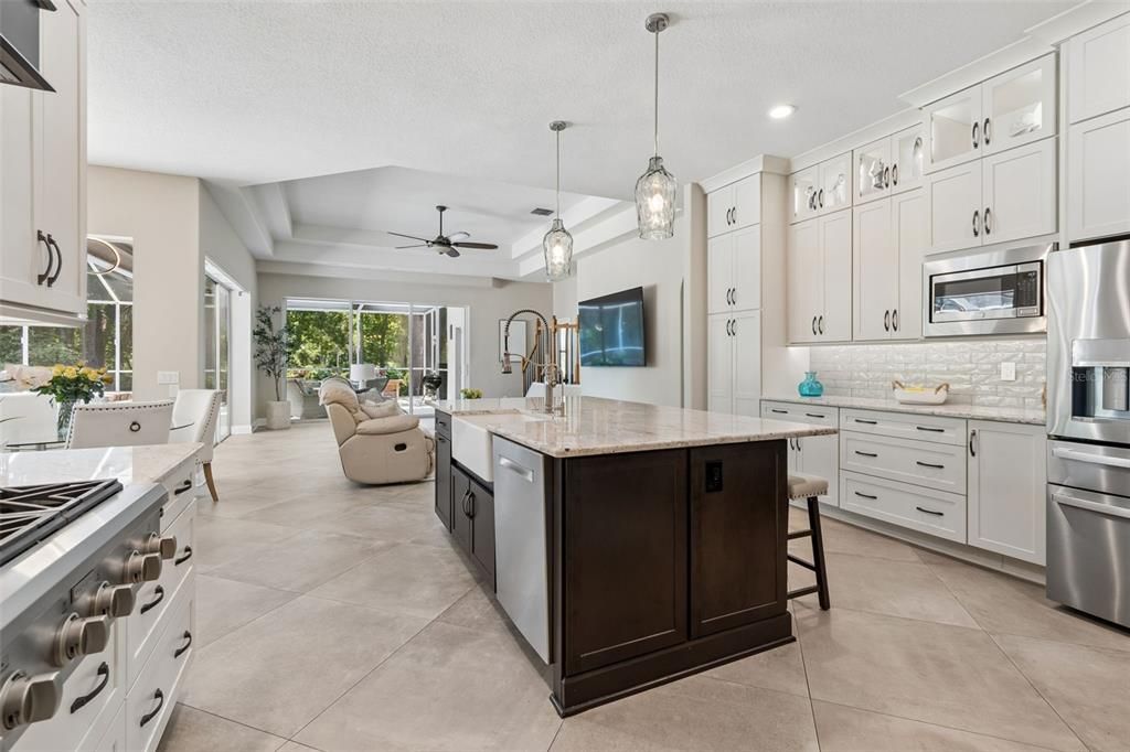 For Sale: $1,345,000 (4 beds, 4 baths, 3738 Square Feet)