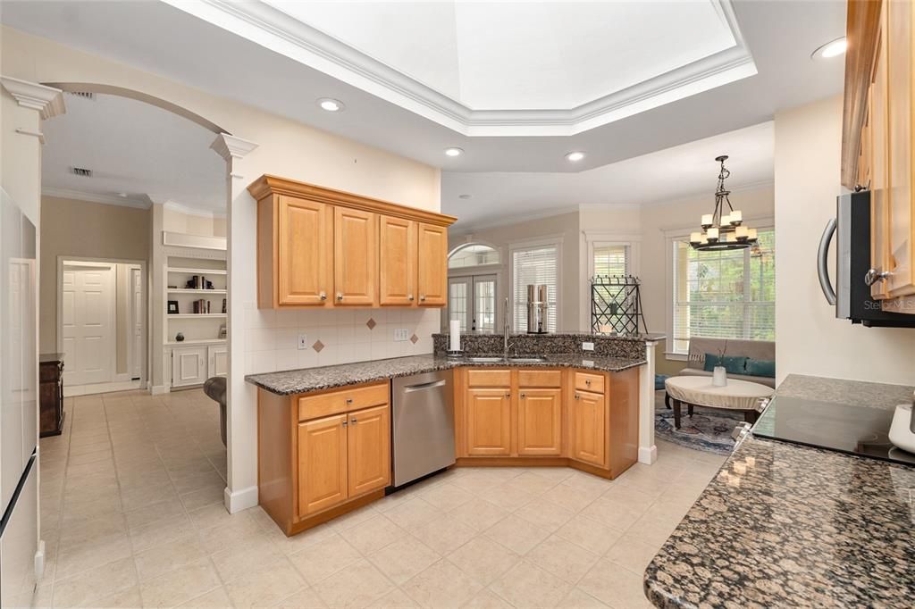 На продажу: $692,000 (5 спален, 3 ванн, 2779 Квадратных фут)