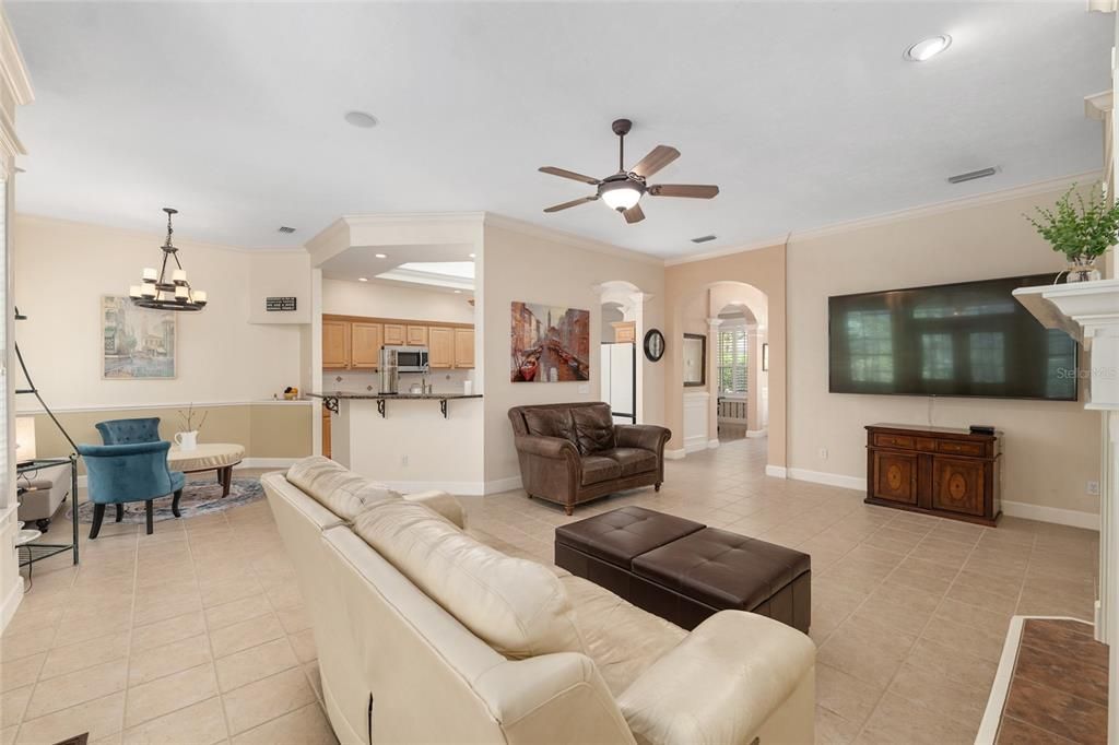 На продажу: $692,000 (5 спален, 3 ванн, 2779 Квадратных фут)