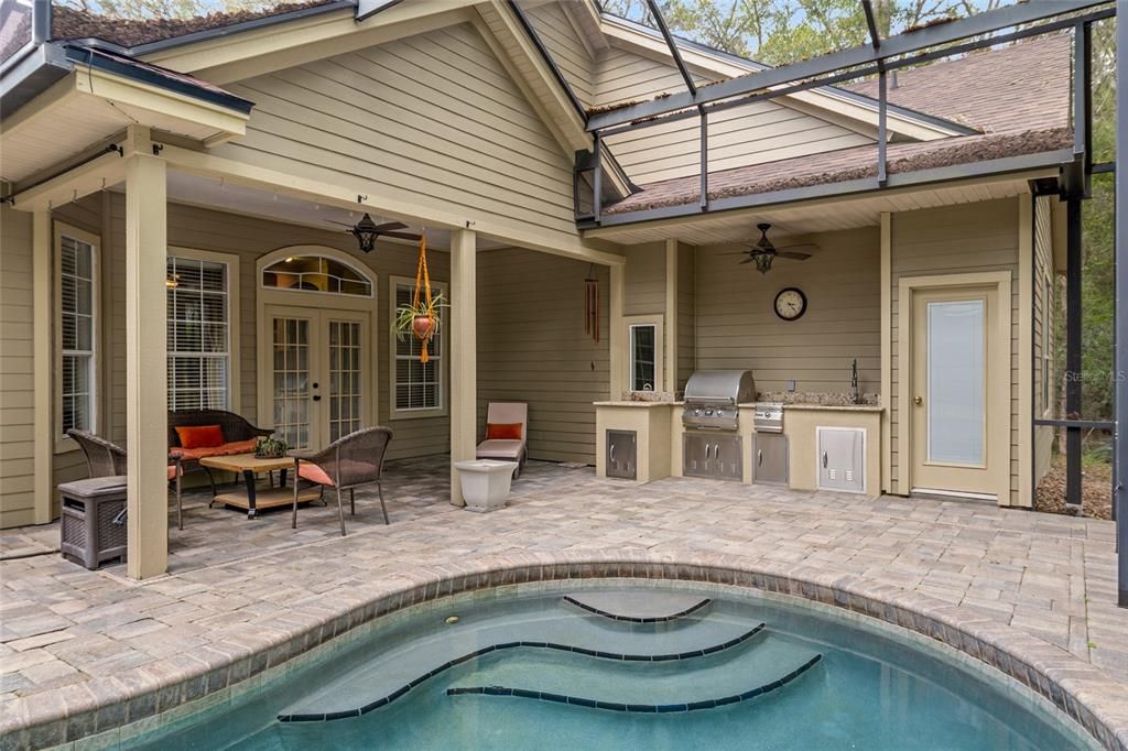 На продажу: $692,000 (5 спален, 3 ванн, 2779 Квадратных фут)