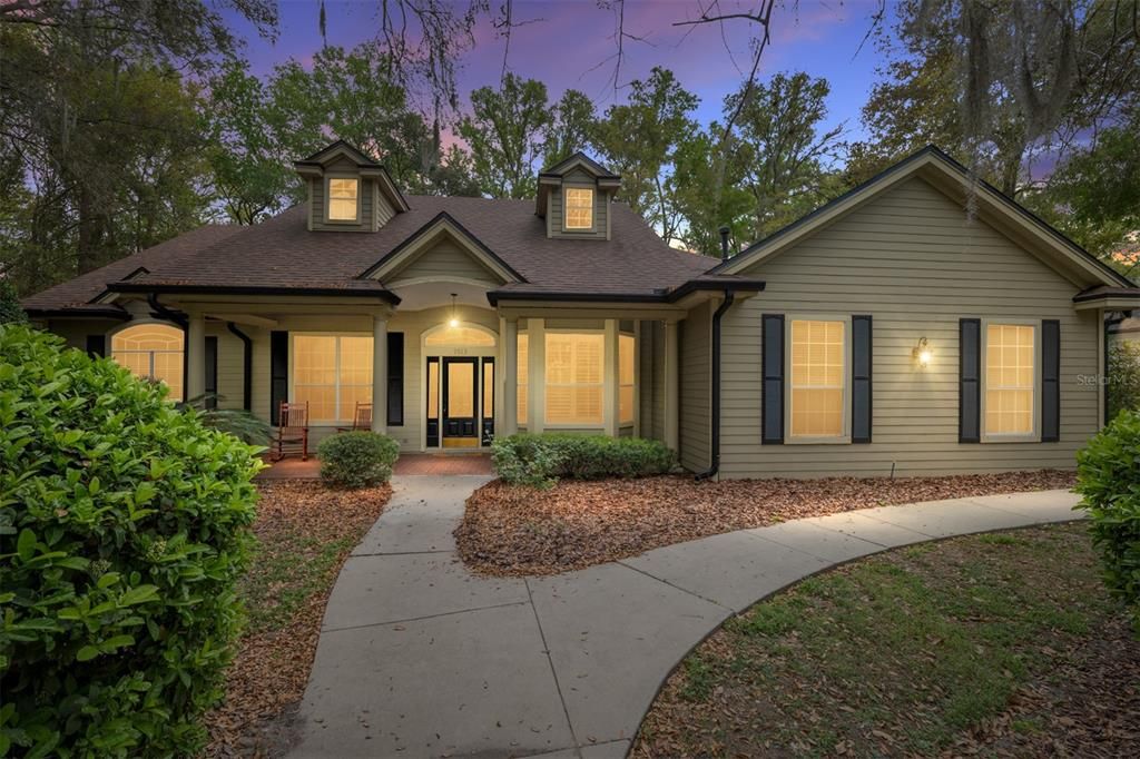 На продажу: $692,000 (5 спален, 3 ванн, 2779 Квадратных фут)