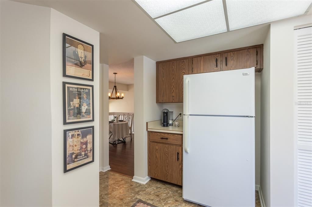For Sale: $214,200 (2 beds, 2 baths, 1098 Square Feet)