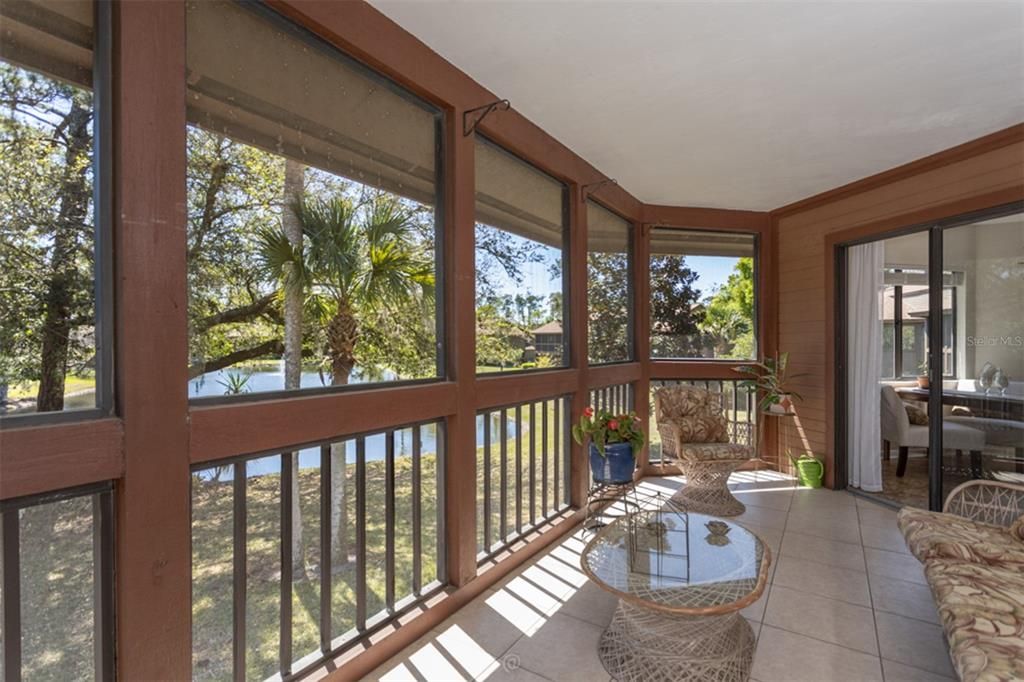 For Sale: $214,200 (2 beds, 2 baths, 1098 Square Feet)