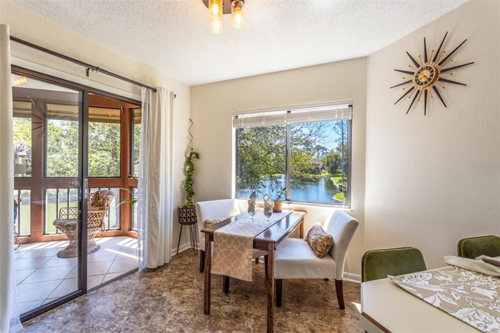 For Sale: $214,200 (2 beds, 2 baths, 1098 Square Feet)