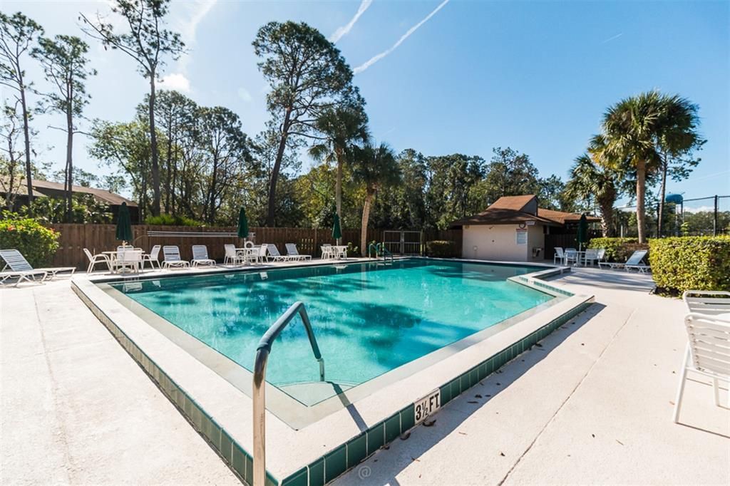 For Sale: $214,200 (2 beds, 2 baths, 1098 Square Feet)