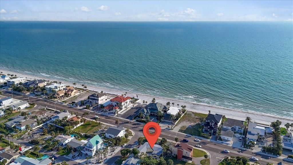 На продажу: $1,100,000 (4 спален, 2 ванн, 2160 Квадратных фут)